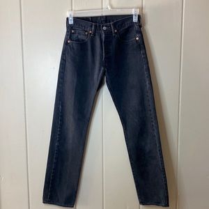 Levi’s 501 button fly W 28 L 32